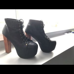 High heel booties